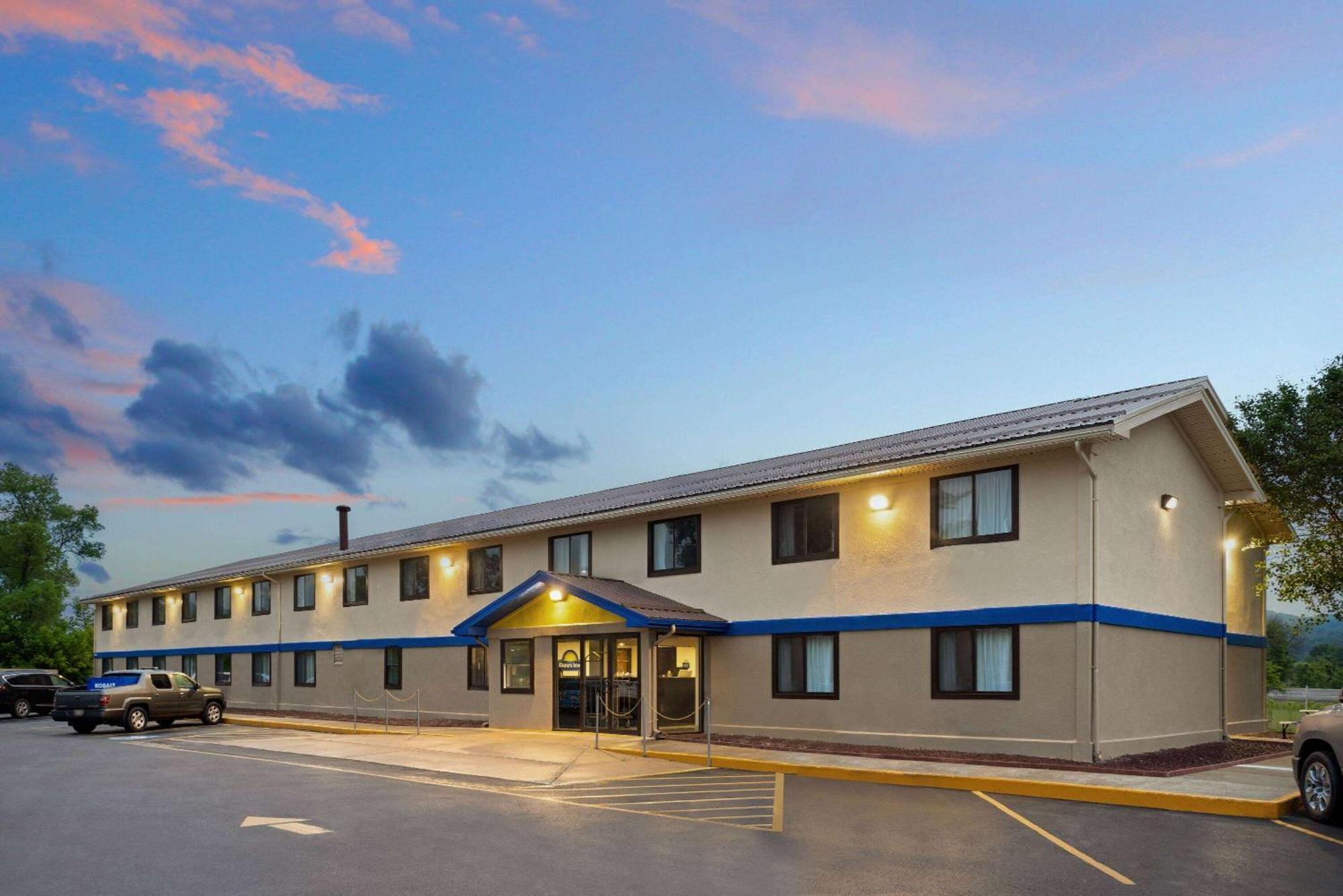 Days Inn By Wyndham Hornell Ny Eksteriør bilde